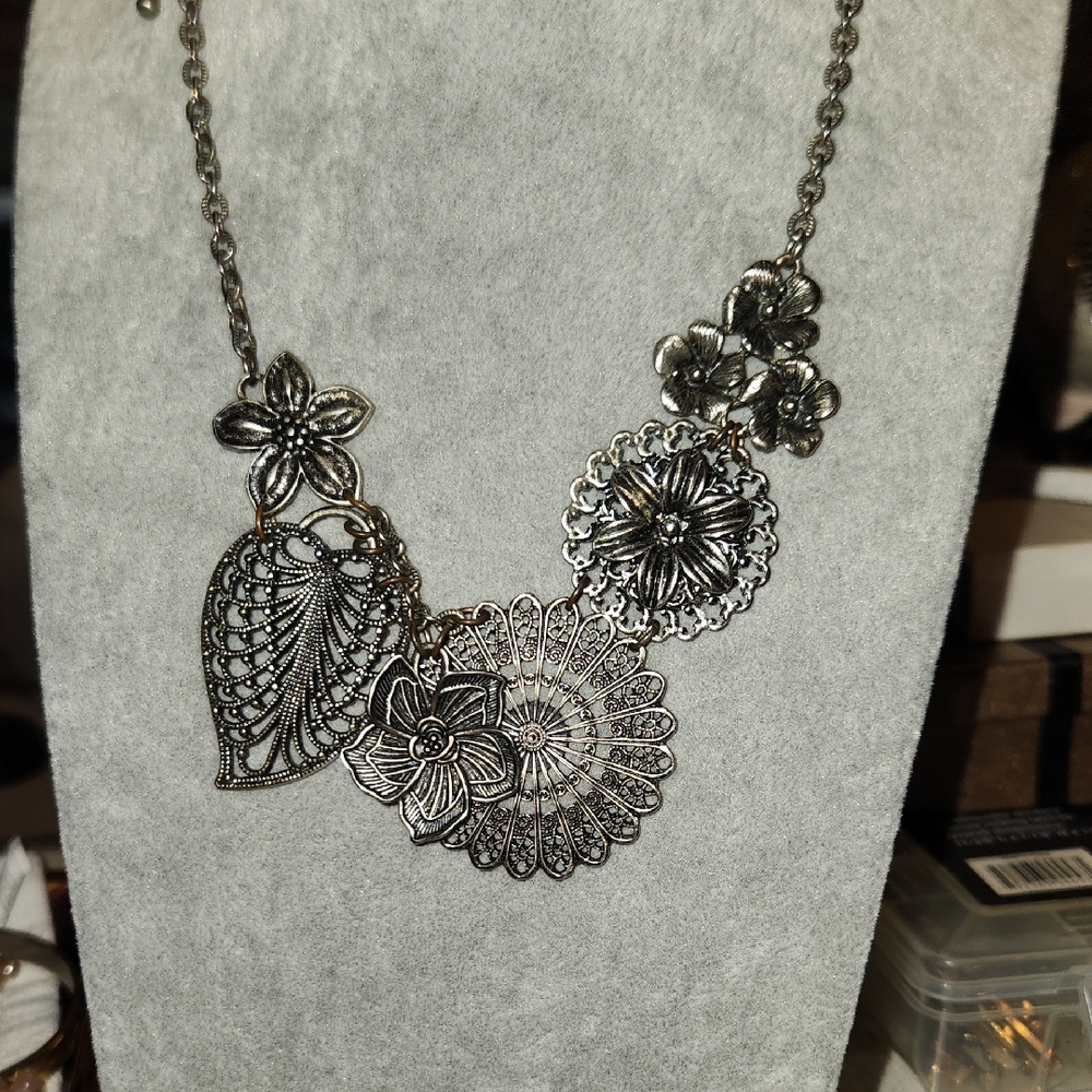 Silver Floral Necklace